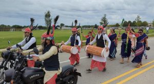 ROAD SHOW IN AMERICA IN CG POSHAK