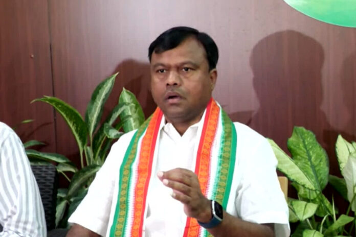 कांग्रेस ने मोदी सरकार से पूछा : 