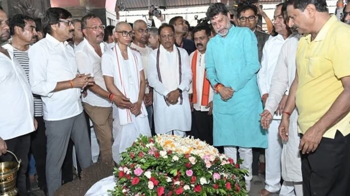 भाजपा छत्तीसगढ़ परिवार ने शहीद दिनेश मिरानिया को दी भावभीनी श्रद्धांजलि किरण सिंहदेव