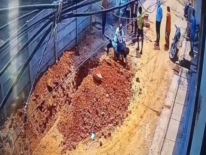 नाली खुदाई को लेकर दो पक्षों में मारपीट, दोनों ने एक-दूसरे पर लगाए गंभीर आरोप