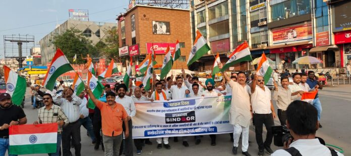 छत्तीसगढ़ के व्यापारियों ने भारतीय सेना को दी वीरता की सलामी कैट