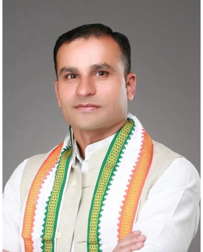 सुशासन तिहार और समाधान शिविर जनता के साथ छलावा : पार्षद शेख मुशीर का बड़ा आरोप