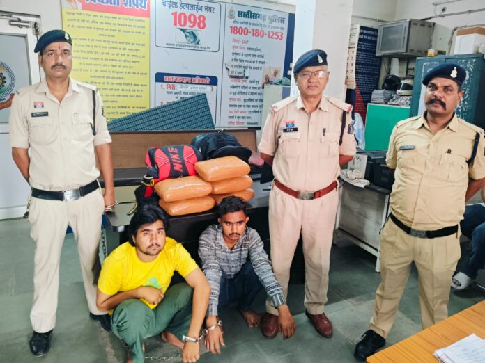 गोलबाजार पुलिस की बड़ी कार्रवाई : गांजा के साथ राजस्थान के दो अंतर्राज्यीय तस्कर गिरफ्तार