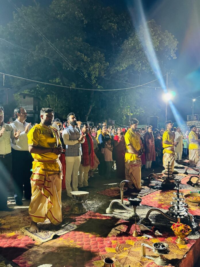 बुद्ध पूर्णिमा पर सम्पन्न हुई माँ खारून गंगा की भव्य महाआरती