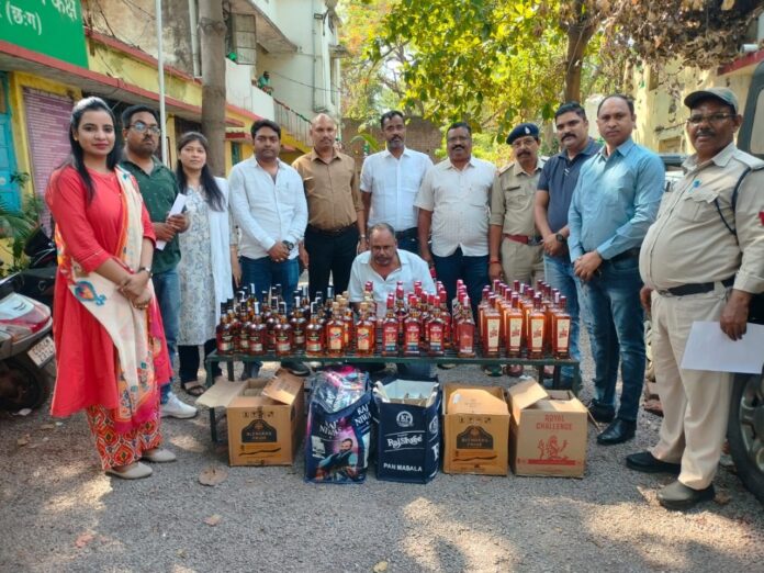 रायपुर : आबकारी विभाग की बड़ी कार्रवाई, तस्करी की शराब के साथ प्रॉपर्टी डीलर गिरफ्तार