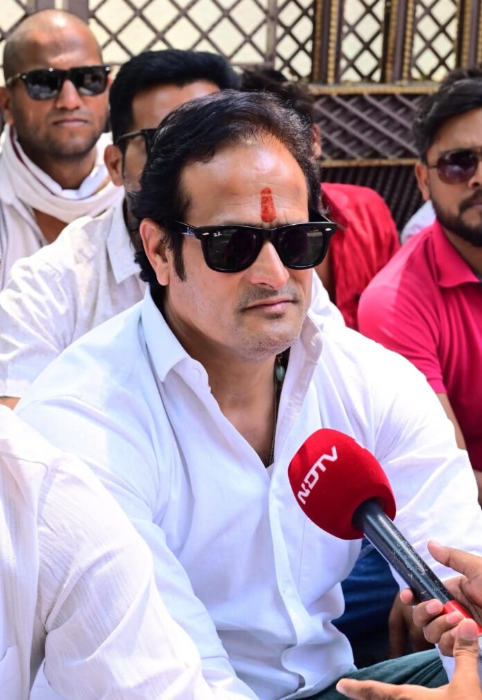 छत्तीसगढ़ में बढ़ते अपराधों पर विकास उपाध्याय का तीखा हमला, बीजेपी सरकार पर लगाए गंभीर आरोप